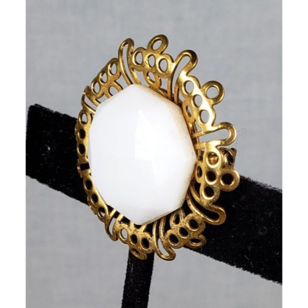 Vintage 1960's Signed Freirich White Cabochon Filigree Brooch Pin - Picture 7 of 15